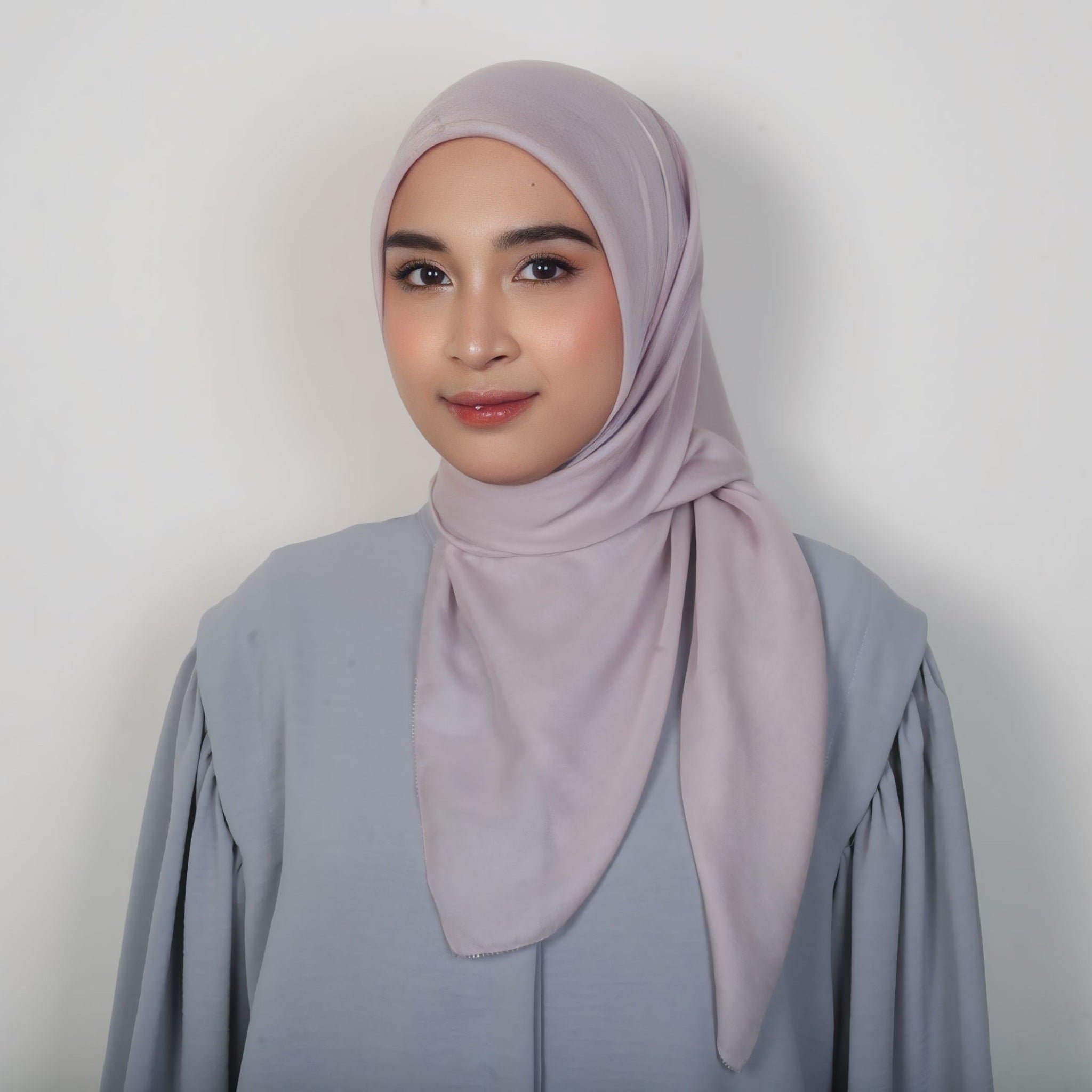 Image of Eclemix Ara Plain Hijab | Hijab Polos Segiempat Paris Premium